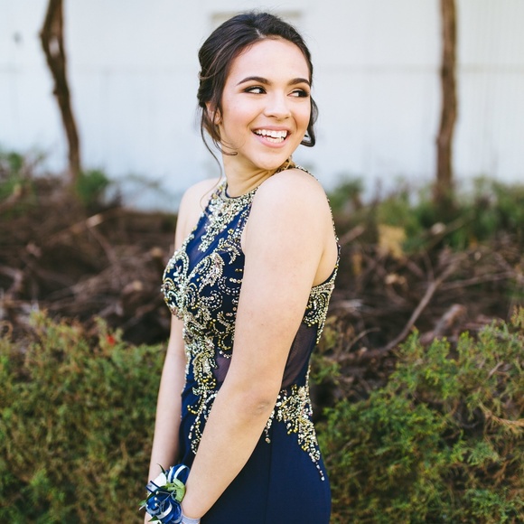 Elizabeth K Prom Dress - Picture 1 of 8